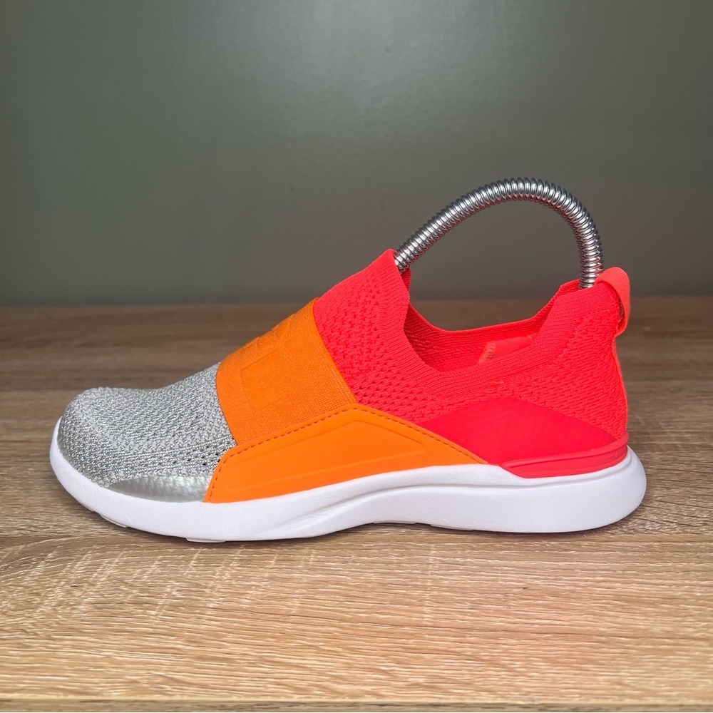 APL TechLoom Bliss Slip On Running Shoes Magenta Orange Silver Women’s 6